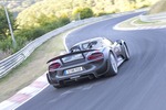 Der Porsche 918 Spyder krönt Weltpremiere mit Nürburgring-Rundenrekord