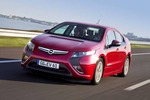 Fahrbericht Opel Ampera: Eilige Steckdosensuche nicht nötig