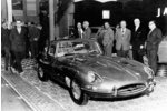 Jaguar E-TYPE wird 50: Katze mit großer Sprungkraft