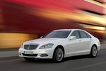 Mercedes S 400 Hybrid: Die neue S-Klasse mit Hybrid-Antrieb im Fahr...