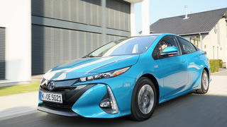 Toyota Prius Plug-in Hybrid  - Nun auch für fünf 