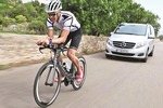 Mercedes Benz Partnerschaft: V-Klasse geht beim IRONMAN an den Start