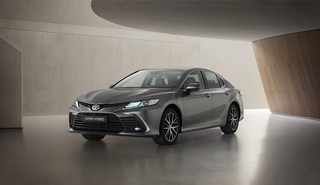 Toyota Camry überarbeitet - Mehr Sicherheit und Konnektitvität