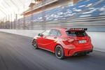 Mercedes-AMG A 45 im Fahrbericht: Mit dem Kompakt-König auf der Ren...