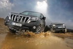 Land Rover Discovery gegen Toyota Land Cruiser: Offroad-Spezialiste...