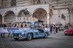 Adrian Gattiker und sein Mercedes 300 SL in bayrisch-blau - Die bla...