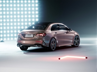 Mercedes A-Klasse Limousine - Der Feind in meinem Bett
