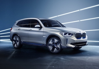 BMW Concept iX3 - Frühstart
