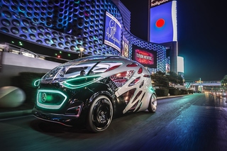 Erste Fahrt im Mercedes Vision Urbanetic - Nachts auf dem Las Vegas...
