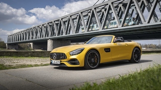 Mercedes AMG GT S Roadster - Steife Brise