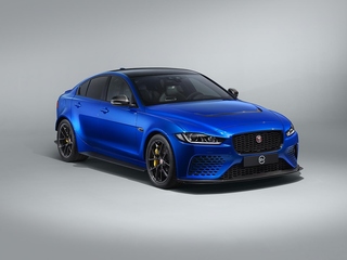 Faszination: Jaguar XE SV Projekt 8 Touring - Rückschnitt
