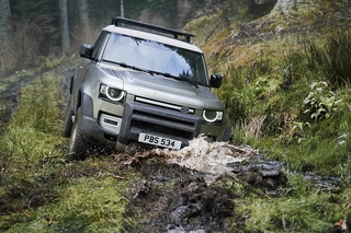 Land Rover Defender - Herkulesaufgabe