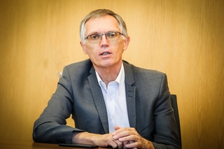 PSA-CEO Carlos Tavares im Interview - Wir werden die gesamte Kette ...