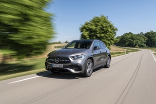 Mercedes GLA 250e - Verfolgungsjagd