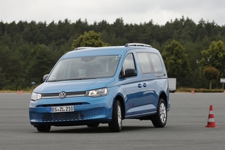Erste Fahrt im VW Caddy 5 - Skischuh in Tour