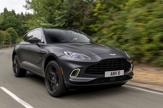 Aston Martin DBX - Flinker Budapester