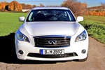 Infiniti M35h - Grüner Moby Dick