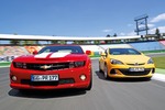 Opel Astra OPC gegen Chevrolet Camaro: Angeblasener Vierer trifft a...