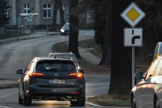 Studie zu Blinkverhalten - Jeder Zweite macht's falsch