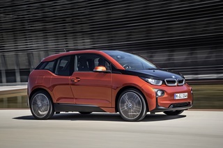 Pkw-Markt in Deutschland - Zulassungsrekord für E-Autos