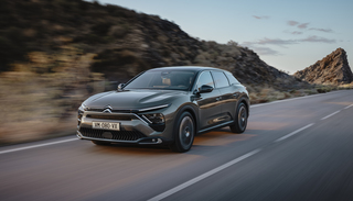 Neuer Citroën C5 X - Echte Größe