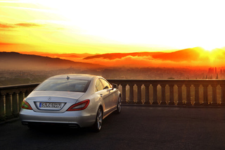 Mercedes-Benz CLS - Herrschaft der Form (Kurzfassung)