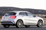 AMG dopt den neuen Mercedes GLA auf 360 PS