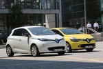 Renault Clio TCe 90 und Renault Zoe im Vergleich: Elektroauto schlä...
