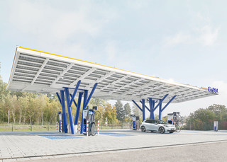 EnBW eröffnet Ladepark mit Solardach - So sieht das Tanken der Zuku...