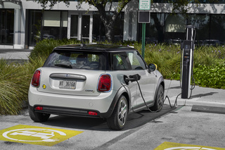 Fahrbericht: Mini Cooper SE - Minimax