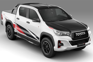 Toyota Hilux GR Sport  - Packesel in Racing-Optik 