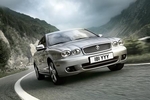 Neuvorstellung: Jaguar X-Type - Der neue Mister X