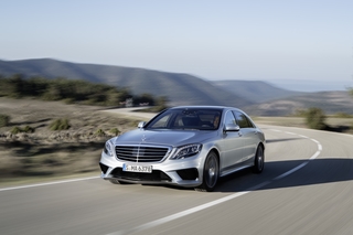 Mercedes S 63 AMG - Auf Wunsch auf allen Vieren
