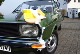 Ratgeber: Oldtimer aus dem Winterschlaf erwecken - Laden und Putzen