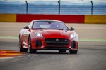 Jaguar F-Type SVR im Fahrbericht: Lohnen sich 25.000 Euro Aufpreis ...