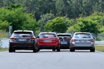 Renault Talisman, Hyundai i40, Mazda 6, Skoda Superb: Wo s...