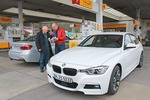 BMW 330i gegen BMW 330e: Mit dem Hybrid spart man