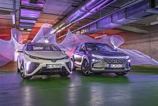 Hyundai Nexo vs. Toyota Mirai: Brennstoffzellen-Autos im Test