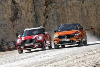 VW T-Roc gegen Mini Countryman: Kleine Diesel-SUV im Test