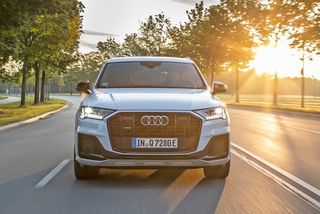 Audi Q7 60 TFSI e: Sport im Teilzeit-Stromer – ab 74.800 Euro