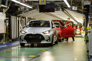 Panorama: Wie Toyota die Produktion behutsam wieder ins Rollen brin...