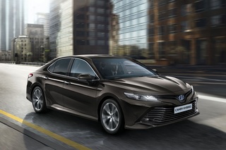 Toyota Camry - Comeback in cool