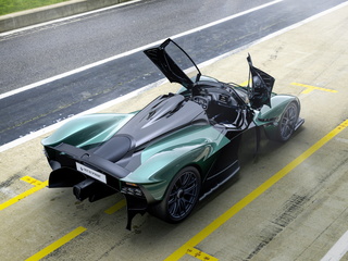 Aston Martin Valkyrie Spider - Offen bis Tempo 330